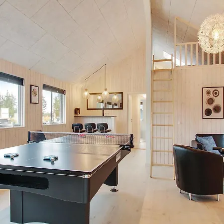 Дом отдыха Seven-bedroom Holiday In