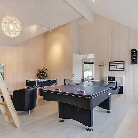 Дом отдыха Seven-bedroom Holiday In Блаванн